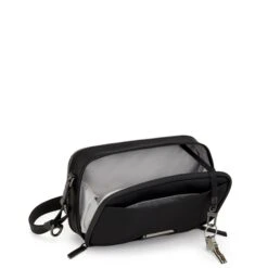 Tumi Voyageur Logan Crossbody Black/gunmetal 9 Tumi Voyageur Logan Crossbody Black/gunmetal -Luxe Tassen image 1546