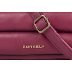 Burkely Drowsy Dani Phonebag Fuchsia 13 Burkely Drowsy Dani Phonebag Fuchsia -Luxe Tassen image 1678