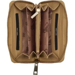 Burkely Beloved Bailey Zip Around Wallet Coy Cognac -Luxe Tassen image 2133